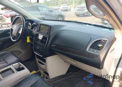 2011 Chrysler Town & Country Touring-L from USA, damaged, VIN 2A4RR8DG4BR619321